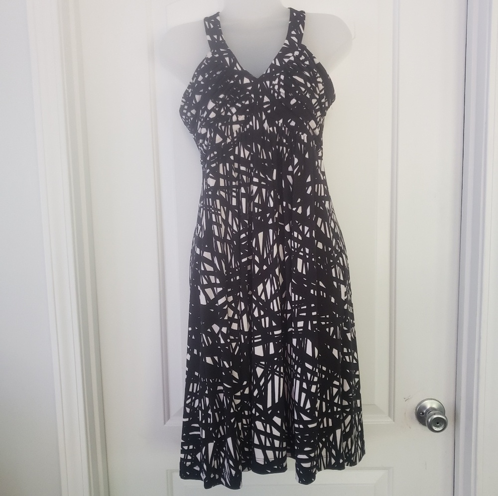 Calvin Klein blk & wht geometric print dress sz 6